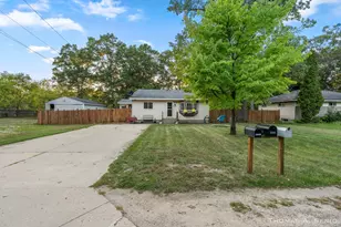 2049 Center St, Muskegon, MI 49442 - Photo 1