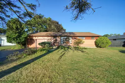 318 Seneca Drive, Jackson, MI 49202 - Photo 1