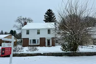 1030 Dwillard Dr, Kalamazoo, MI 49048 - Photo 1