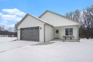217 Corwin Meadows Dr, Lawrence, MI 49064 - Photo 1