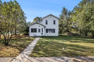 802 E Michigan Ave E, Battle Creek, MI 49014 - Photo 1