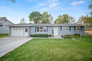 433 Leeson Ave, Cadillac, MI 49601 - Photo 1