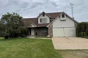 7341 Wood Pointe Dr, Almont, MI 48003 - Photo 1