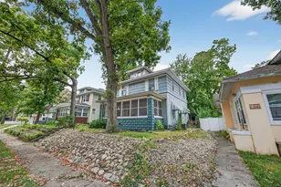 540 Webster St, Mishawaka, IN 46544 - Photo 1