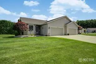 3858 Fairway Dr, Muskegon, MI 49441 - Photo 1