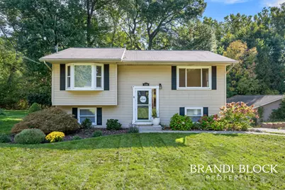 1150 Farnsworth Avenue SE, Grand Rapids, MI 49546 - Photo 1