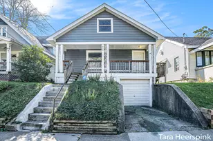 930 Oakhill St SE, Grand Rapids, MI 49507 - Photo 1