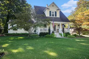 1092 S Shore Dr, Holland, MI 49423 - Photo 1