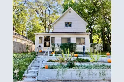 2142 Saint Charles Avenue SW, Grand Rapids, MI 49507 - Photo 1