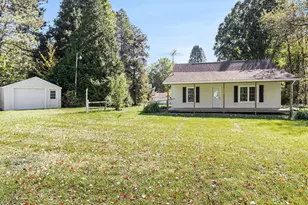 4816 Paradise Road W, Battle Creek, MI 49015 - Photo 1