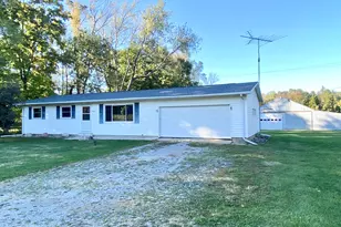 3135 Watkins Rd, Battle Creek, MI 49015 - Photo 1