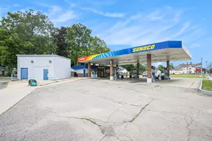 715 W Michigan Ave, Three Rivers, MI 49093 - Photo 1