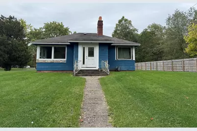 304 W May Street, Benton Harbor, MI 49022 - Photo 1