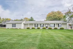 230 Roxbury Ln, Battle Creek, MI 49017 - Photo 1