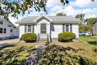 144 Walcott Avenue, Jackson, MI 49203 - Photo 1