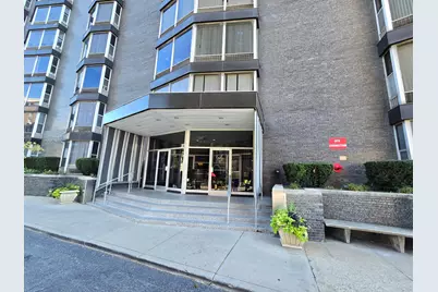 8200 E Jefferson Avenue #1406, Detroit, MI 48214 - Photo 1