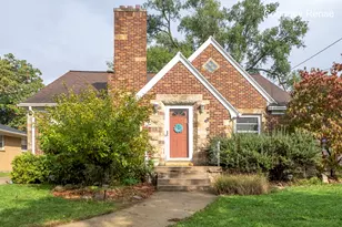 621 Hoyt St SE, Grand Rapids, MI 49507 - Photo 1