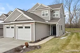2269 Watertown Way NE, Grand Rapids, MI 49505 - Photo 1