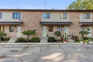 2876 32nd St SE, Grand Rapids, MI 49512 - Photo 1