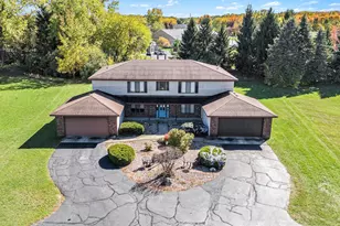 6528 Bella Vista Dr NE, Rockford, MI 49341 - Photo 1