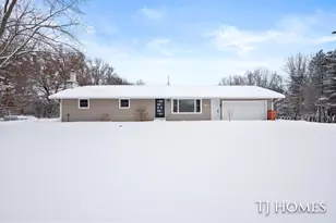 9188 Whittall St NE, Rockford, MI 49341 - Photo 1