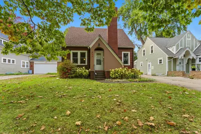 39 N Broad Street, Battle Creek, MI 49017 - Photo 1