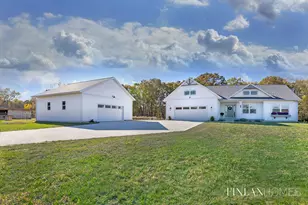 2845 Montcalm Ave SE, Lowell, MI 49331 - Photo 1