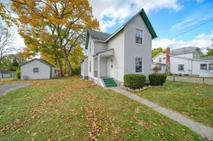 606 Center St, Jackson, MI 49202 - Photo 1