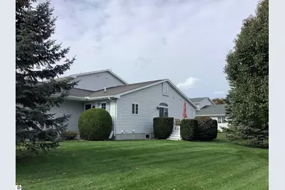 1681 E Gaylord Street #D, Mount Pleasant, MI 48858 - Photo 1