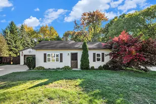 694 Riley St, Holland, MI 49424 - Photo 1