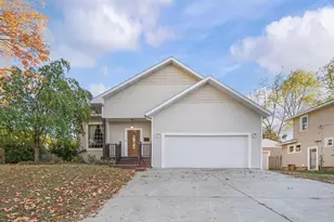 212 Clay St, Niles, MI 49120 - Photo 1