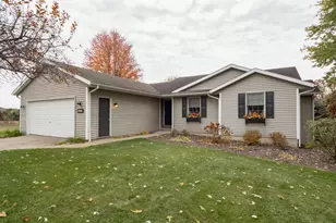 22579 Bluebird Ave, Mattawan, MI 49071 - Photo 1