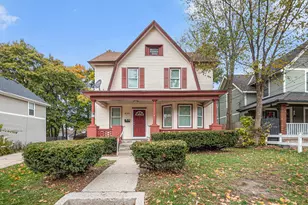 835 Bates St SE, Grand Rapids, MI 49506 - Photo 1