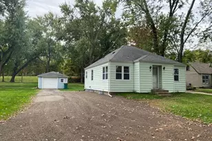 19 N 24th Ct, Springfield, MI 49037 - Photo 1