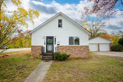2100 Reynolds Street, Muskegon, MI 49444 - Photo 1