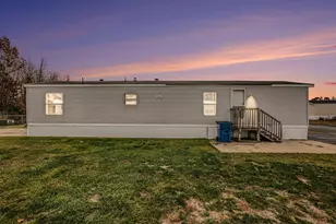 622 S Trout St, Newaygo, MI 49337 - Photo 1