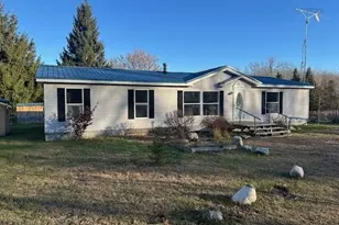 1660 N Bard Rd, Gladwin, MI 48624 - Photo 1