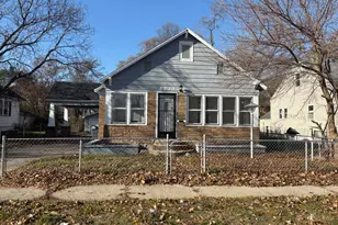 2233 McIlwraith St, Muskegon, MI 49444 - Photo 1