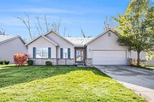 340 Carefree Ct, Niles, MI 49120 - Photo 1