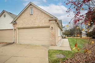 34262 Birchway Cir, Sterling Heights, MI 48312 - Photo 1