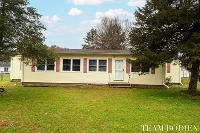 42658 82nd Avenue, Decatur, MI 49045 - Photo 1