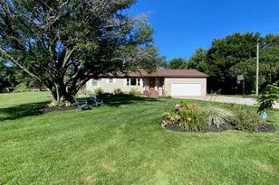 2945 S Palmer Blvd, Ludington, MI 49431 - Photo 1