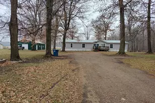 1233 Robinson Rd, Quincy, MI 49082 - Photo 1