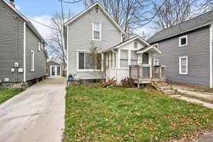 136 S Mill St, Vicksburg, MI 49097 - Photo 1