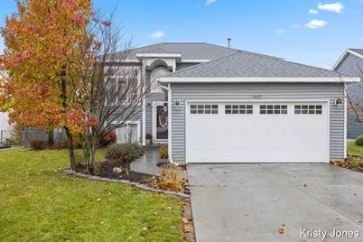 3027 Burritt Street NW, Grand Rapids, MI 49504 - Photo 1