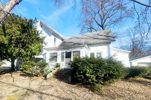 25 W South St, Hartford, MI 49057 - Photo 1