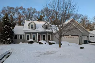 1040 N Robinhood Dr, Muskegon, MI 49445 - Photo 1