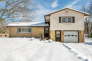 4759 Paw Paw Lake Rd, Coloma, MI 49038 - Photo 1