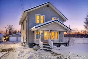 312 E Clinton St, Hastings, MI 49058 - Photo 1