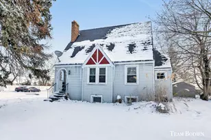 3122 Fuller Ave NE, Grand Rapids, MI 49505 - Photo 1